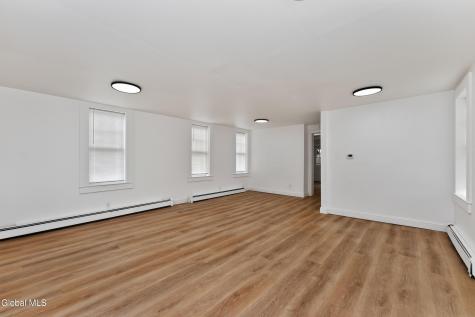 20 7th Street Waterford NY 12188