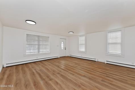 20 7th Street Waterford NY 12188