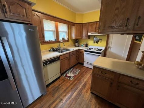 59 110th Street Troy NY 12182