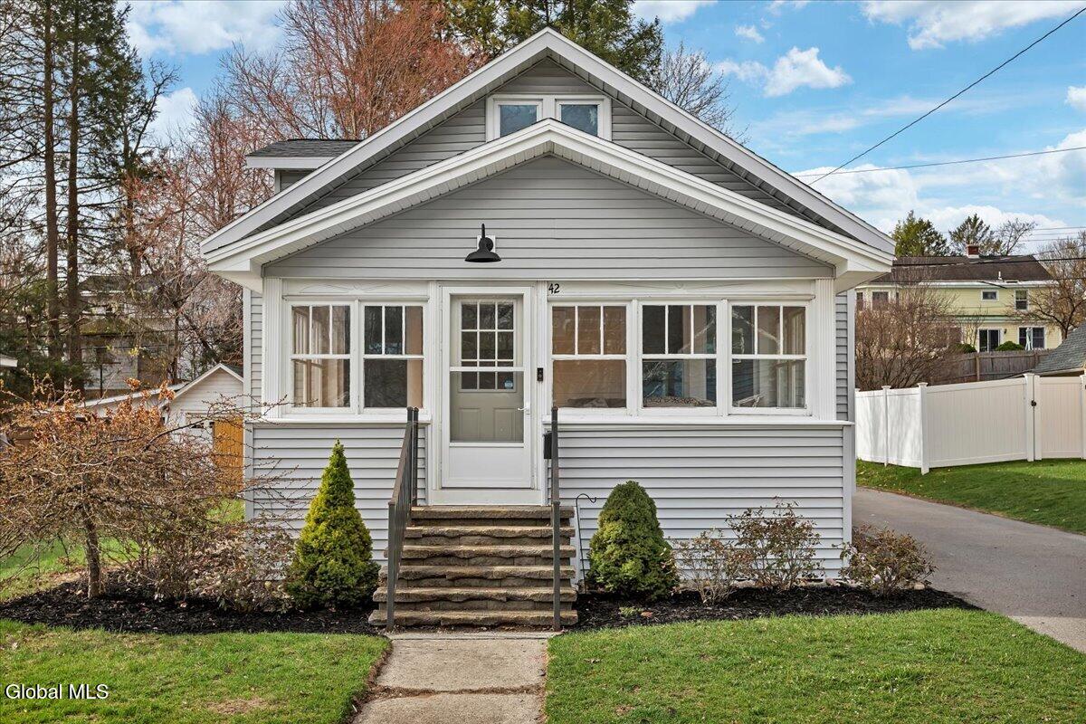 42 Irving Road Scotia NY 12302