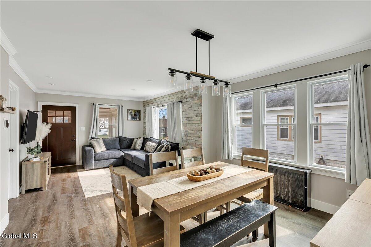 42 Irving Road Scotia NY 12302