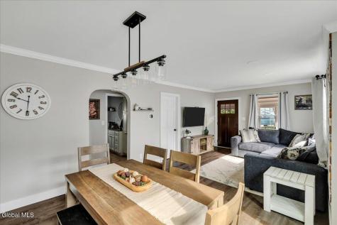 42 Irving Road Scotia NY 12302