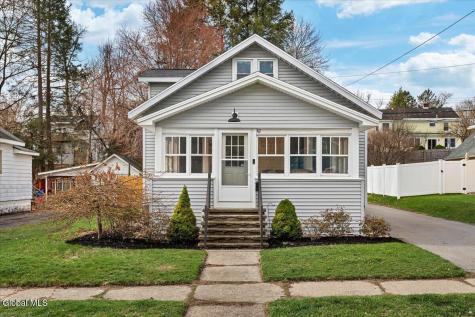 42 Irving Road Scotia NY 12302