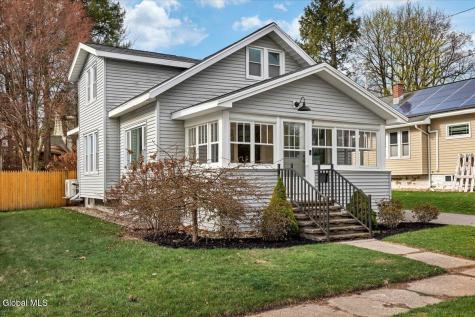 42 Irving Road Scotia NY 12302