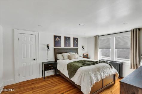 42 Irving Road Scotia NY 12302