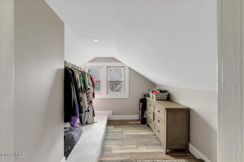 42 Irving Road Scotia NY 12302
