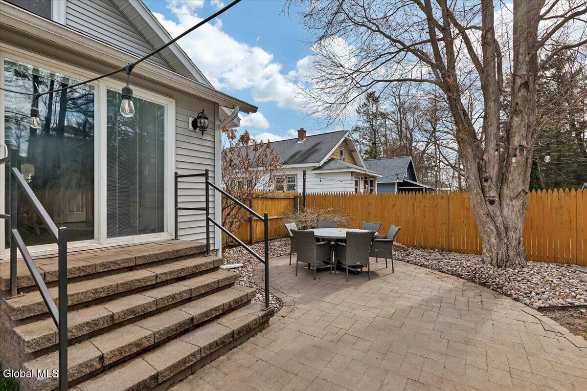 42 Irving Road Scotia NY 12302