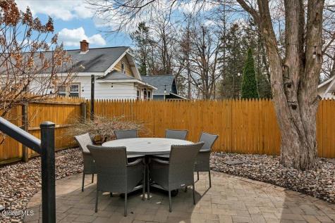 42 Irving Road Scotia NY 12302