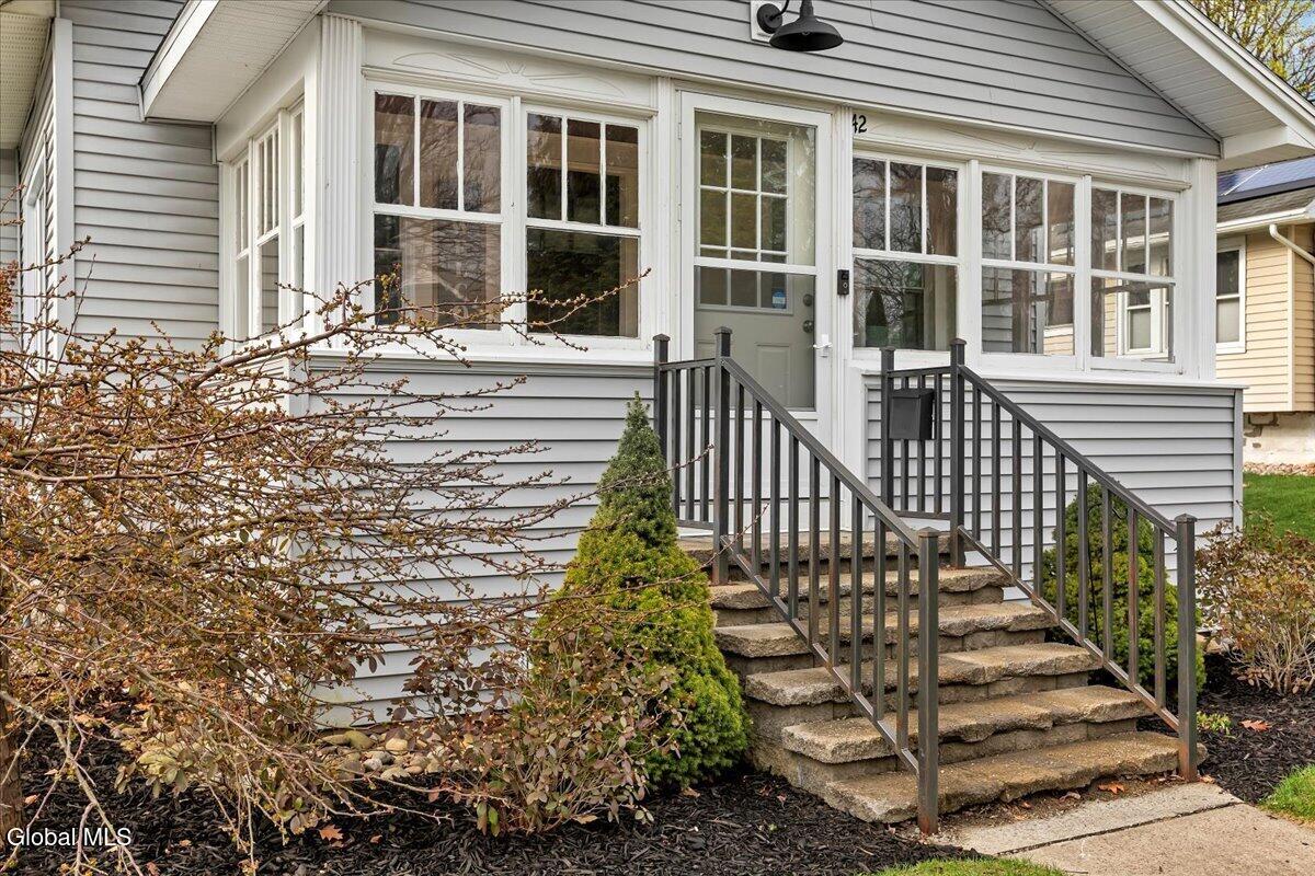42 Irving Road Scotia NY 12302