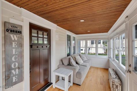 42 Irving Road Scotia NY 12302