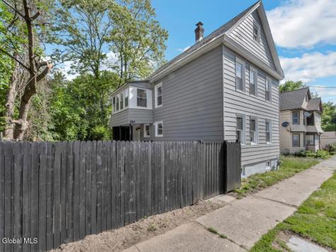 889 Yorkston Street Schenectady NY 12303