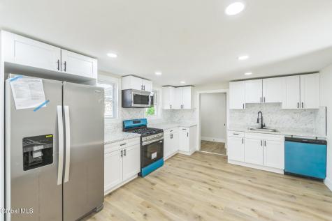 889 Yorkston Street Schenectady NY 12303