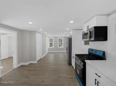 889 Yorkston Street Schenectady NY 12303