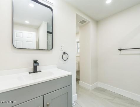 889 Yorkston Street Schenectady NY 12303