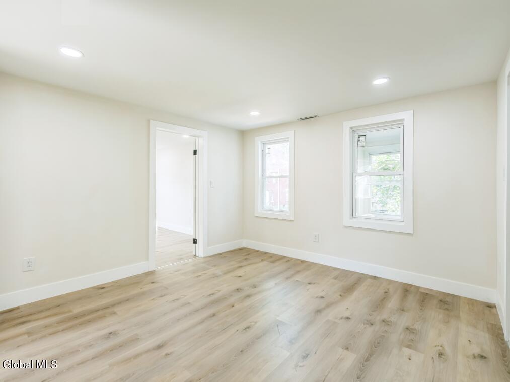 889 Yorkston Street Schenectady NY 12303