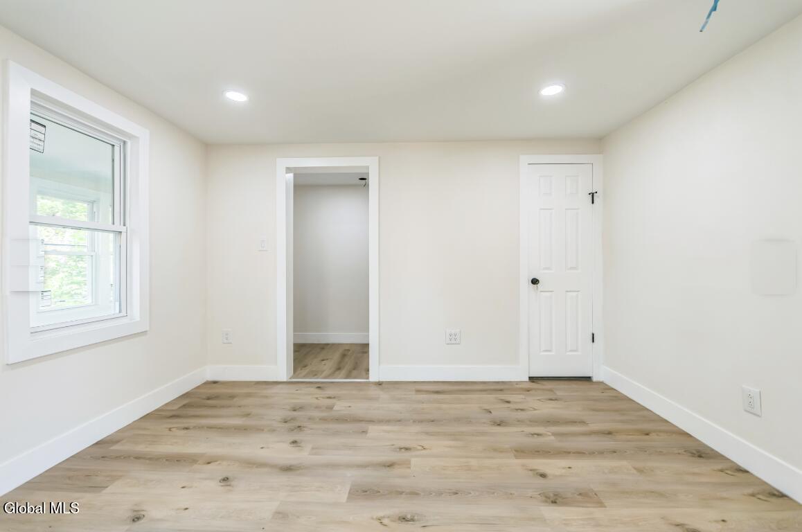 889 Yorkston Street Schenectady NY 12303
