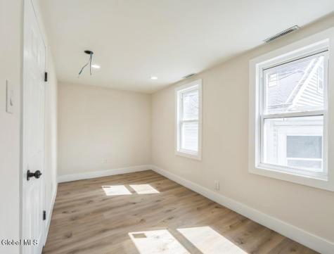 889 Yorkston Street Schenectady NY 12303