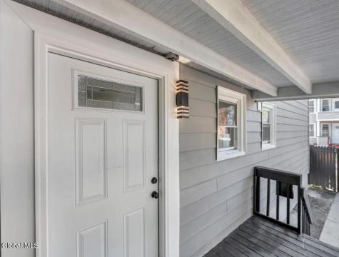 889 Yorkston Street Schenectady NY 12303
