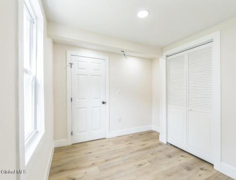 889 Yorkston Street Schenectady NY 12303