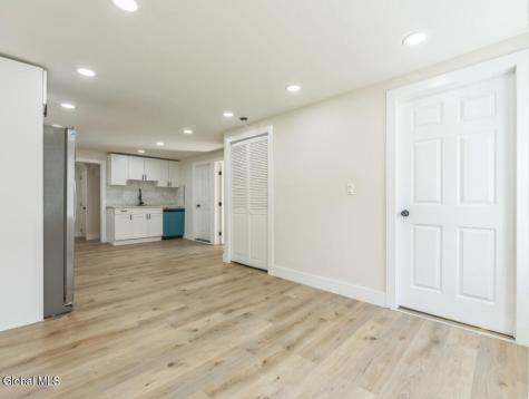 889 Yorkston Street Schenectady NY 12303
