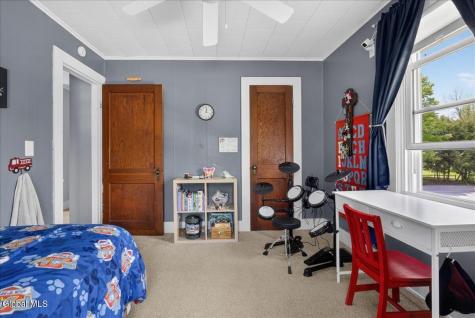 22 Parkhurst Road Wilton NY 12831