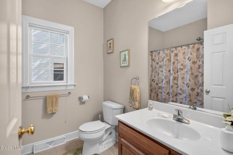 9 Kendra Drive Clifton Park NY 12065