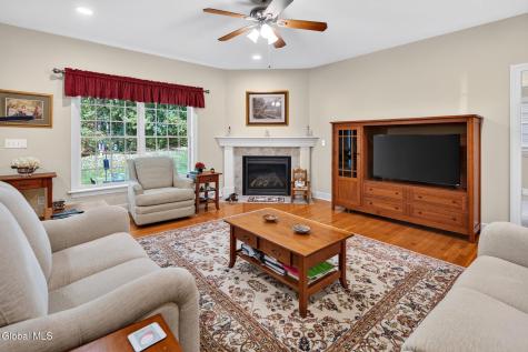 9 Kendra Drive Clifton Park NY 12065