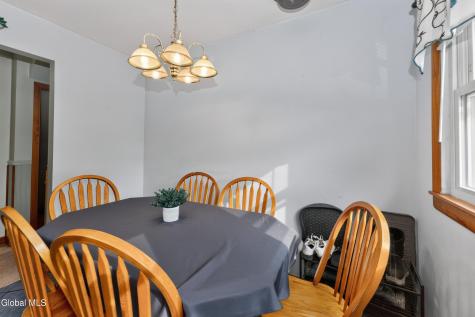 27 Fellows Road Halfmoon NY 12065