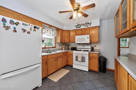 27 Fellows Road Halfmoon NY 12065
