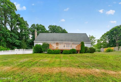 27 Fellows Road Halfmoon NY 12065