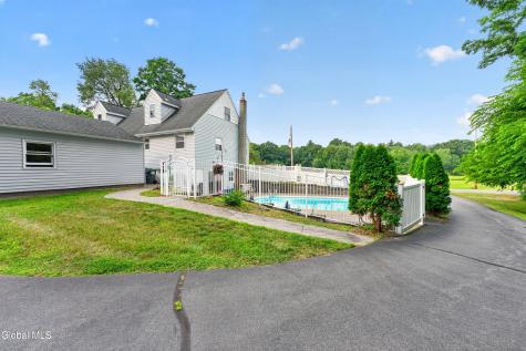 27 Fellows Road Halfmoon NY 12065