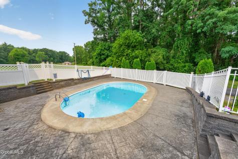 27 Fellows Road Halfmoon NY 12065