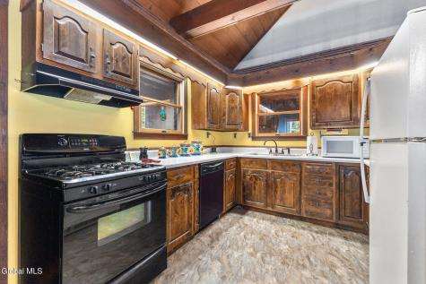 7143 Antioch Road Middle Grove NY 12850
