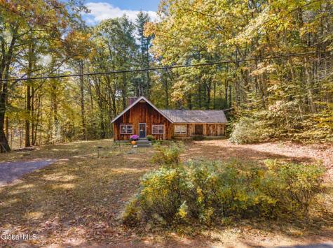 7143 Antioch Road Middle Grove NY 12850