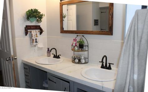 482 Sweetman Road Ballston Spa NY 12020