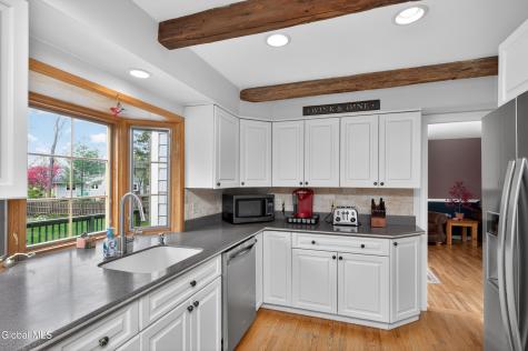 41 Salem Road Delmar NY 12054