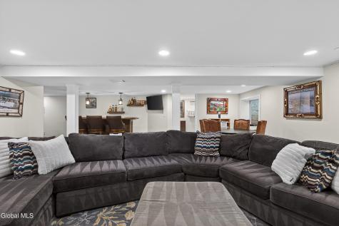 41 Salem Road Delmar NY 12054