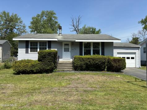 419 Clayton Road Schenectady NY 12304