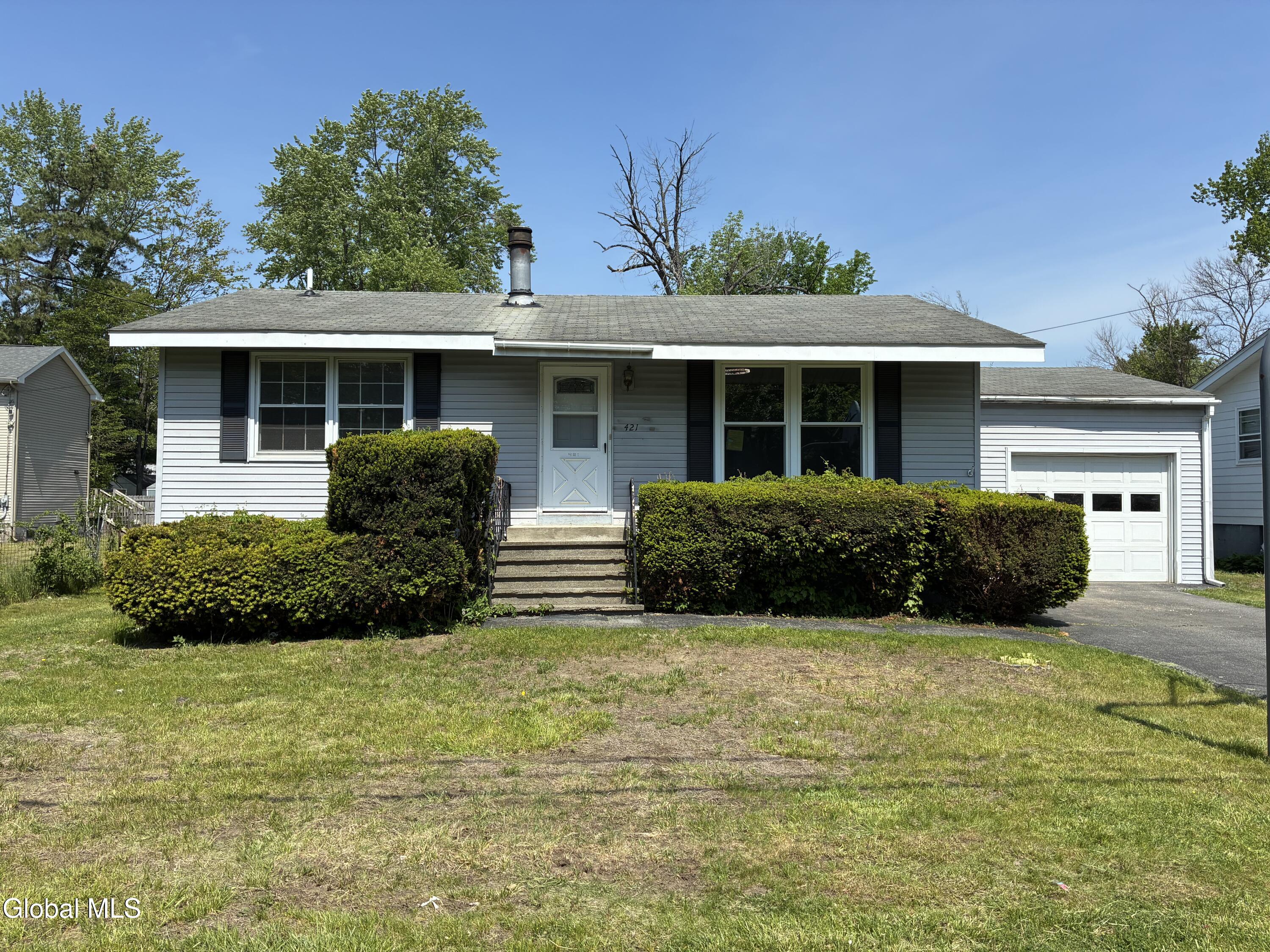 419 Clayton Road Schenectady NY 12304
