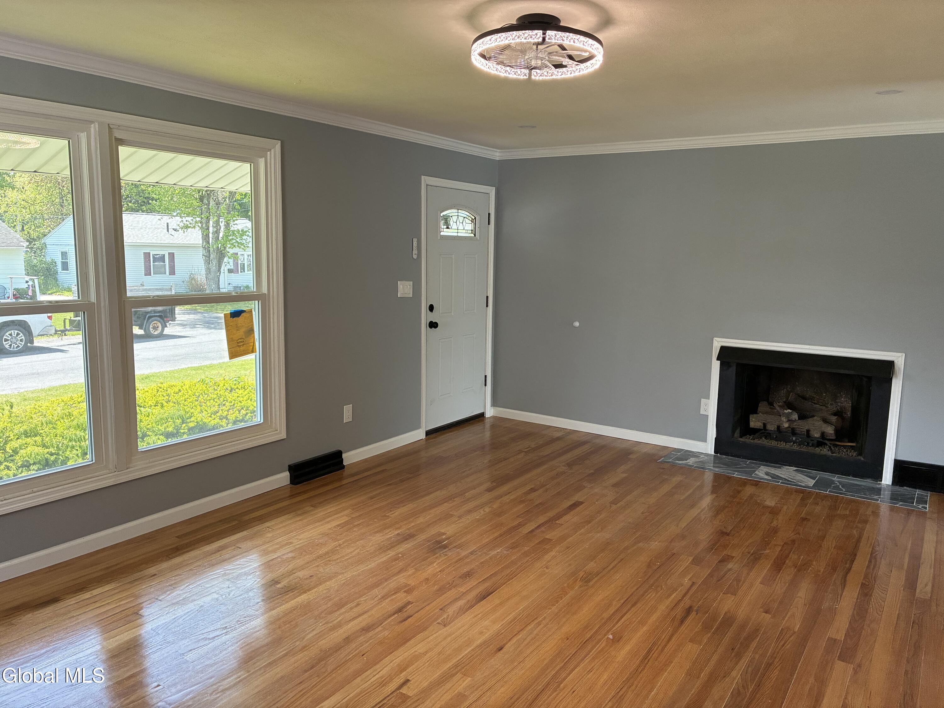 419 Clayton Road Schenectady NY 12304