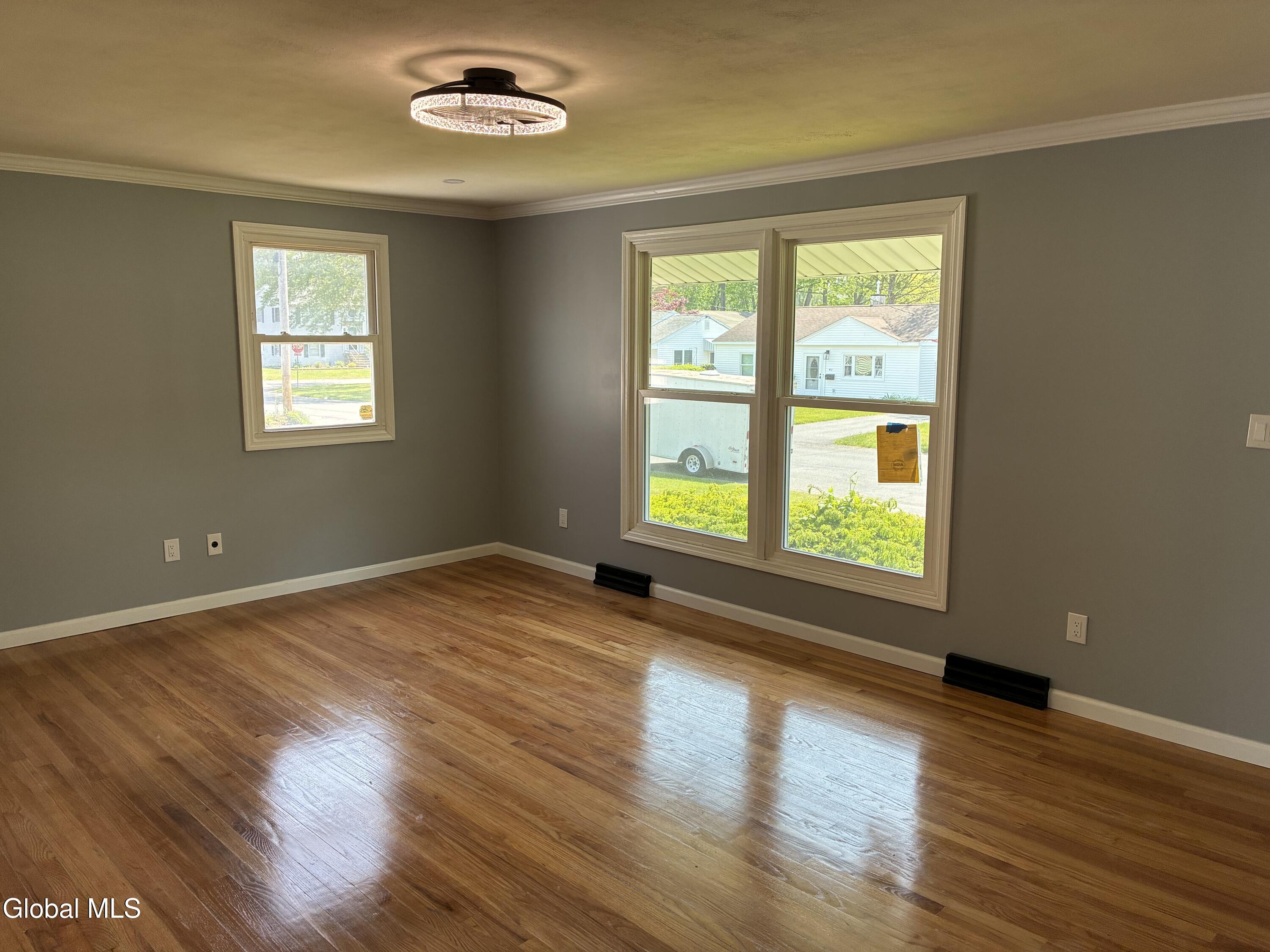419 Clayton Road Schenectady NY 12304