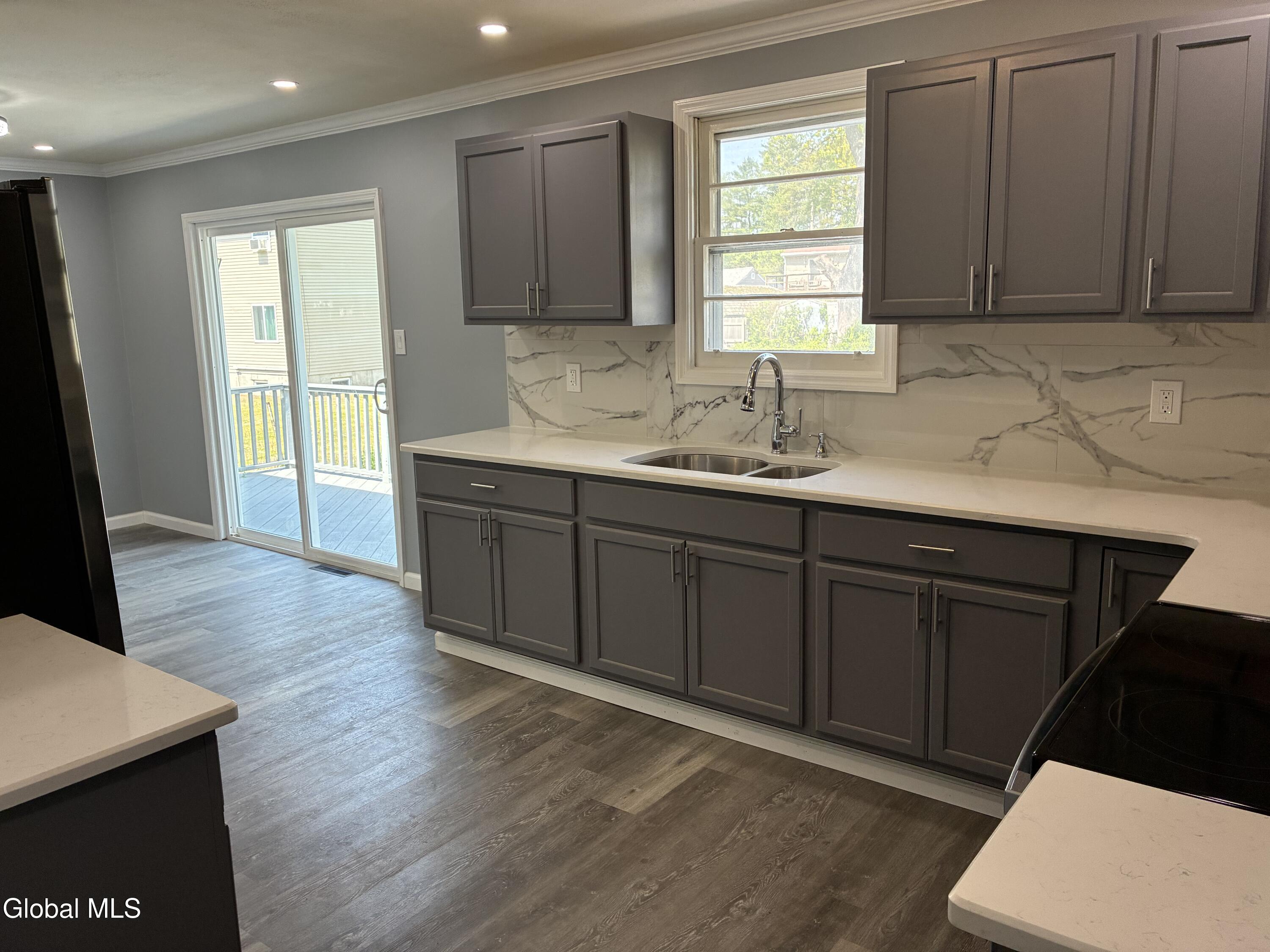 419 Clayton Road Schenectady NY 12304