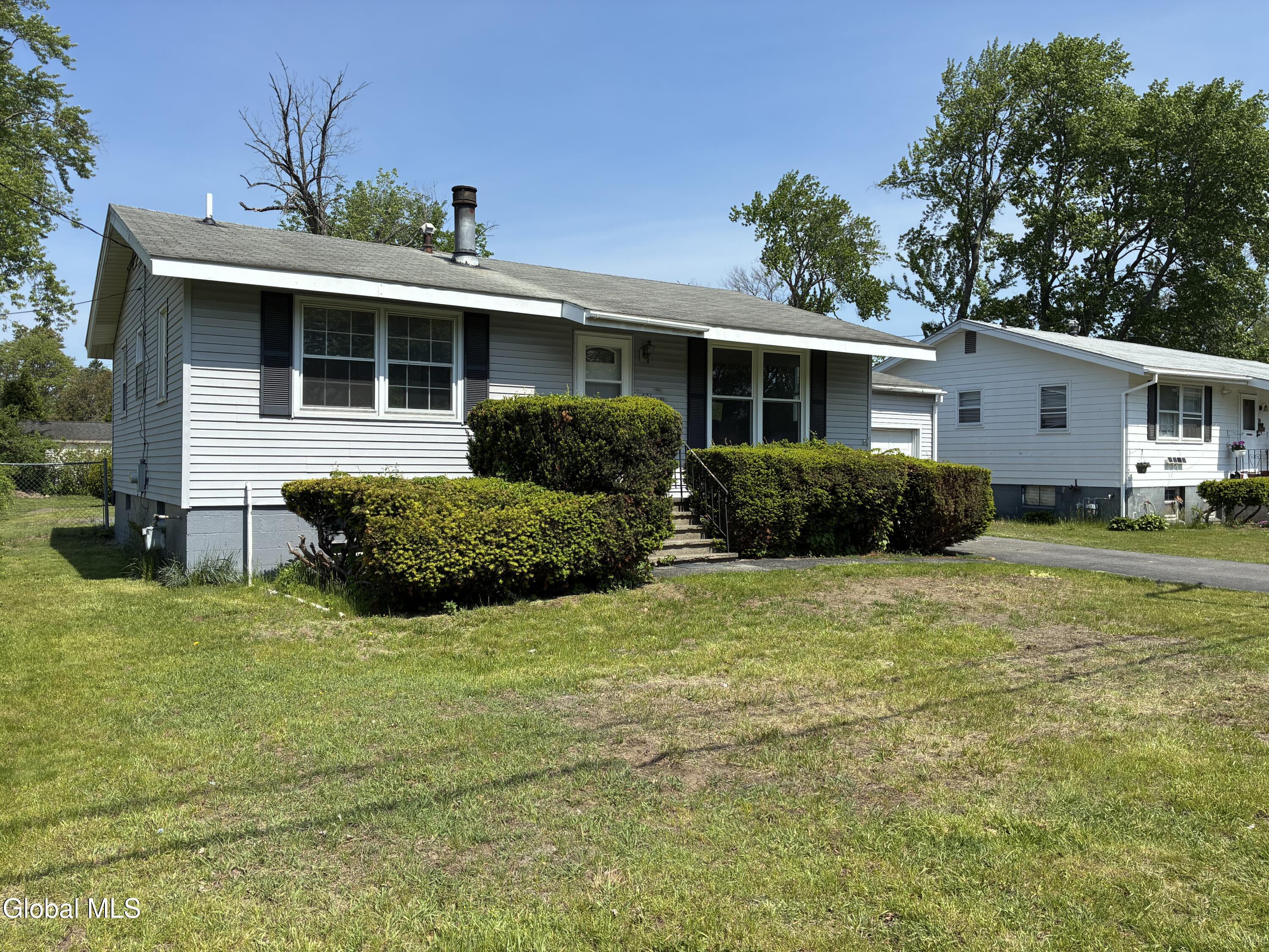 419 Clayton Road Schenectady NY 12304