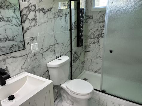 419 Clayton Road Schenectady NY 12304