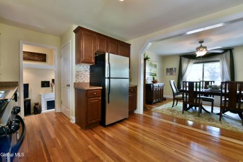 69 Gipp Road Guilderland NY 12203