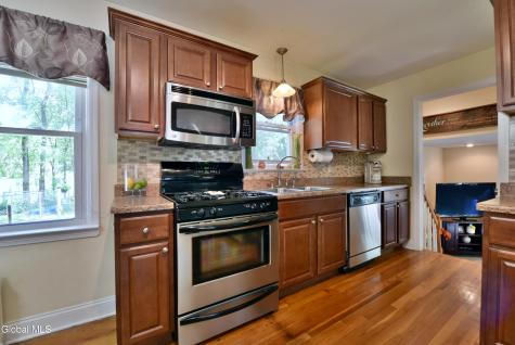 69 Gipp Road Guilderland NY 12203