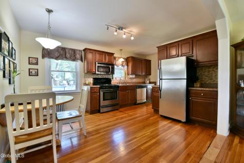 69 Gipp Road Guilderland NY 12203
