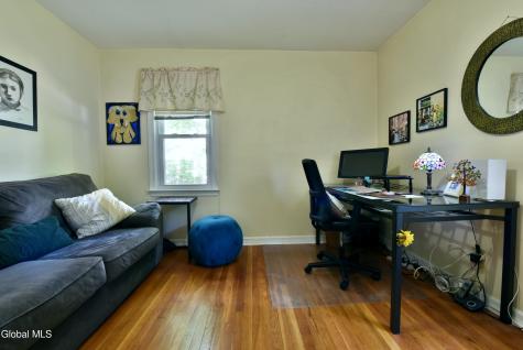 69 Gipp Road Guilderland NY 12203