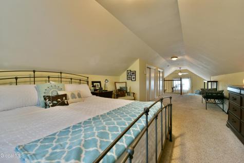69 Gipp Road Guilderland NY 12203
