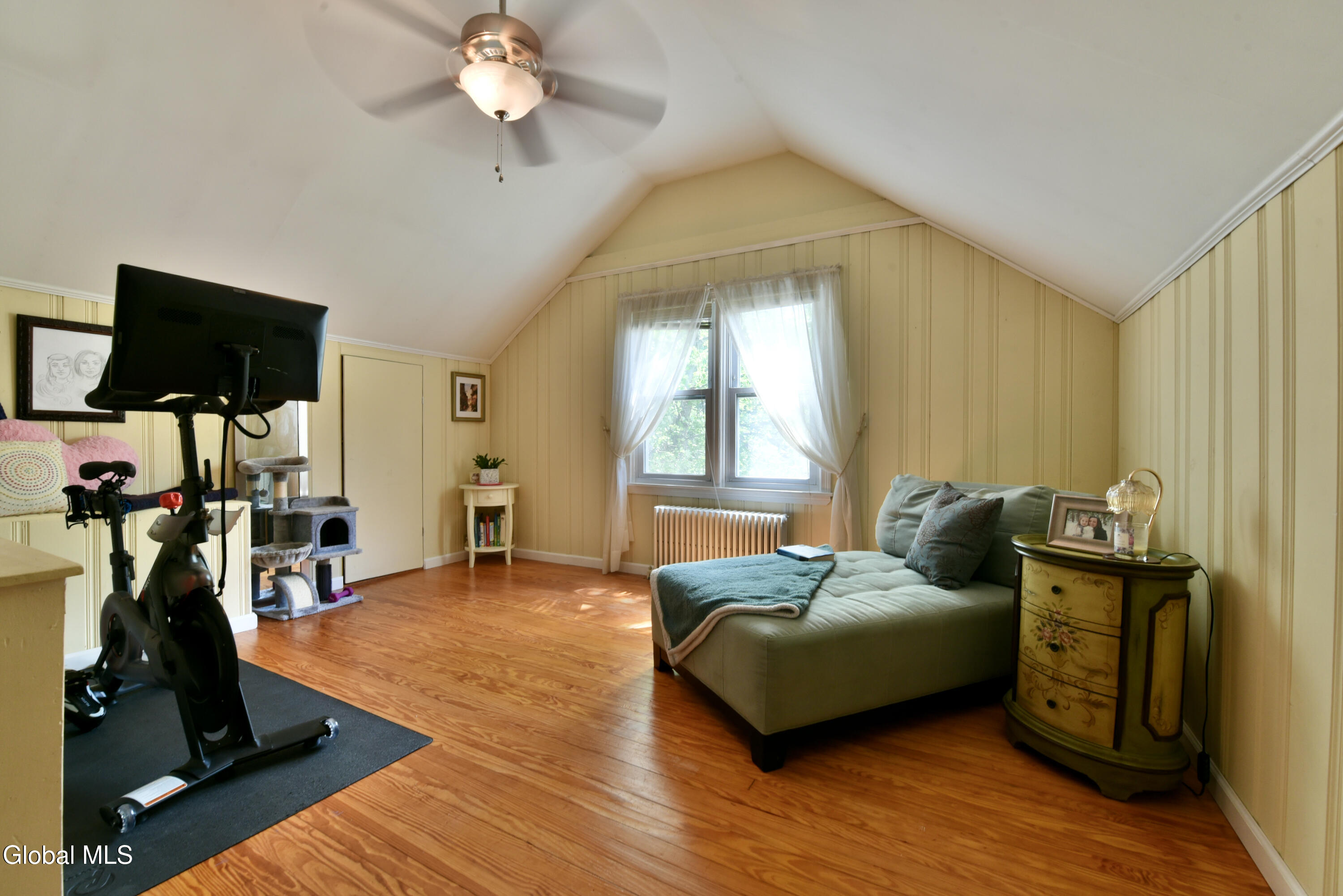69 Gipp Road Guilderland NY 12203